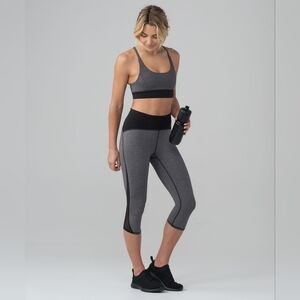 Lululemon Train Times Crop (17") Size 4